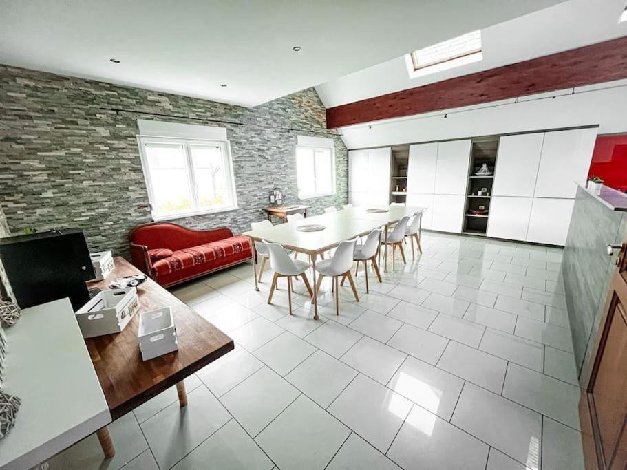 Villa Avec Piscine Interieure 홀츠하임 외부 사진