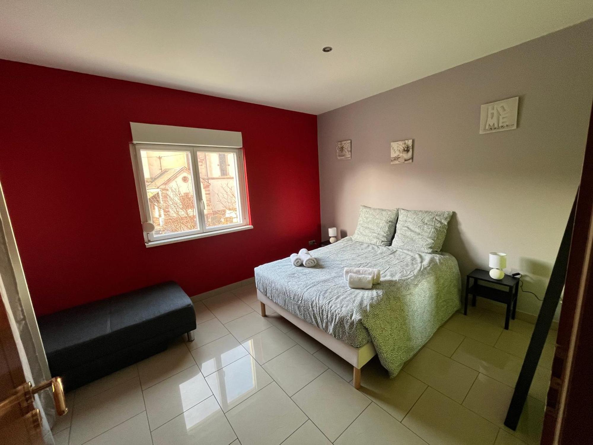Villa Avec Piscine Interieure 홀츠하임 외부 사진