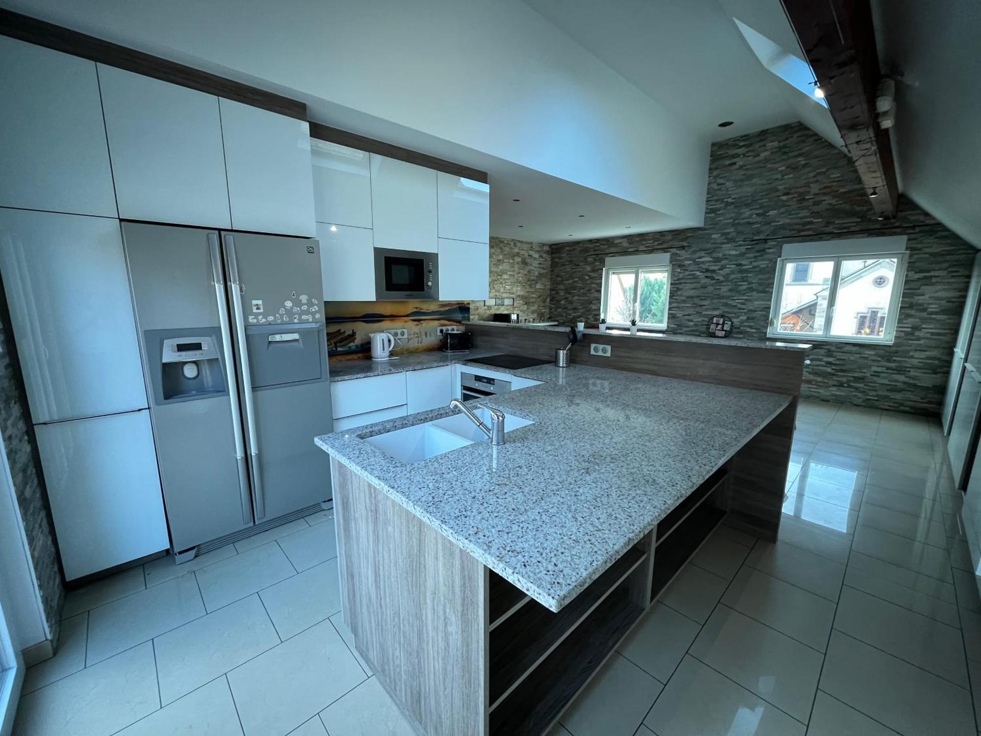 Villa Avec Piscine Interieure 홀츠하임 외부 사진